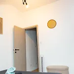 Ubuntu House - Homestay *