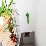 Homestay Ubuntu House - *