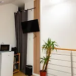Ubuntu House - Homestay Charleroi