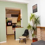 Ubuntu House - Homestay