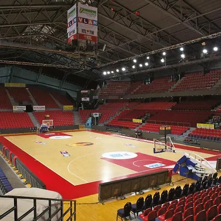 Ubuntu House - Kwatera prywatna *