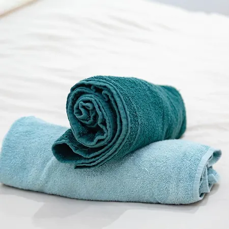 Ubuntu House - * Charleroi