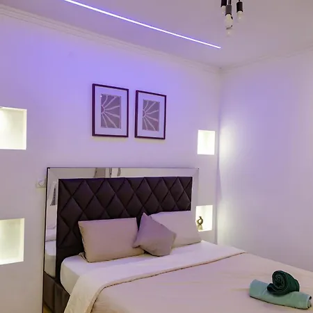 Ubuntu House - Rum i privatbostad Charleroi