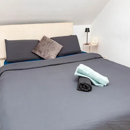 Rum i privatbostad Ubuntu House - Charleroi