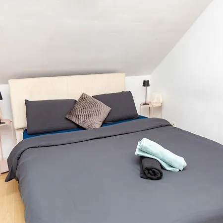 Ubuntu House - Rum i privatbostad