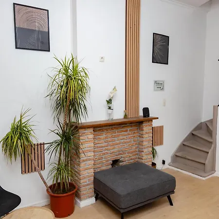 Ubuntu House - Kwatera prywatna Charleroi