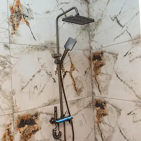 Ubuntu House - Rum i privatbostad *