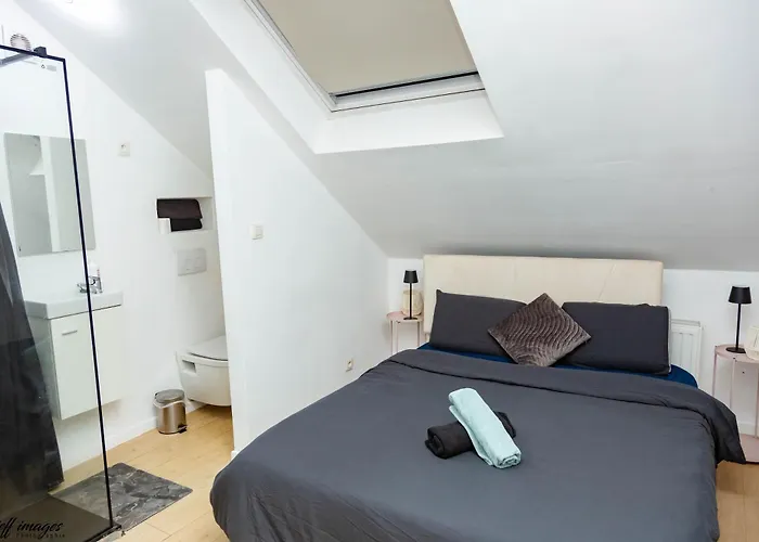 Ubuntu House - Rum i privatbostad Charleroi