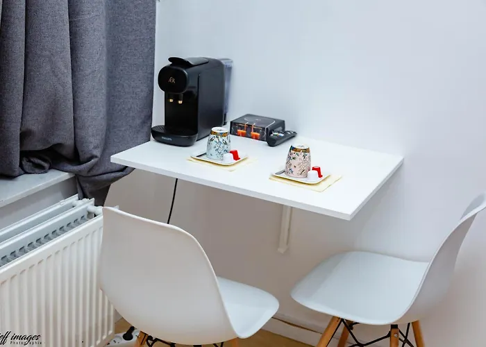 Ubuntu House - Rum i privatbostad Charleroi